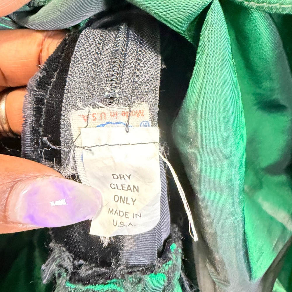 Vintage 80s Black Velvet Green Taffeta High Low Bow Party Dress Size 8 ILGWU USA - Picture 6 of 9
